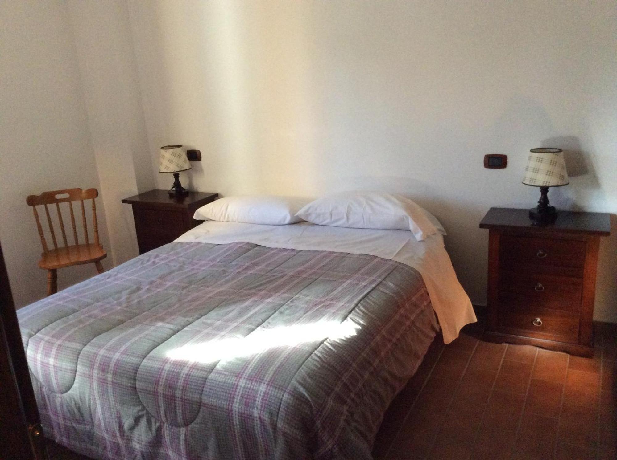 Hotel Il Feudo Dei Pierleoni Челано Номер фото