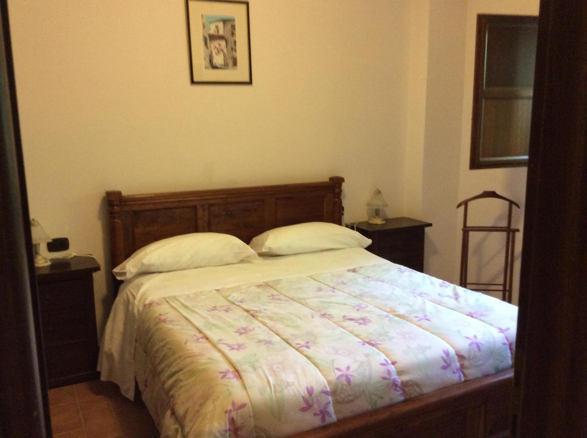 Hotel Il Feudo Dei Pierleoni Челано Номер фото