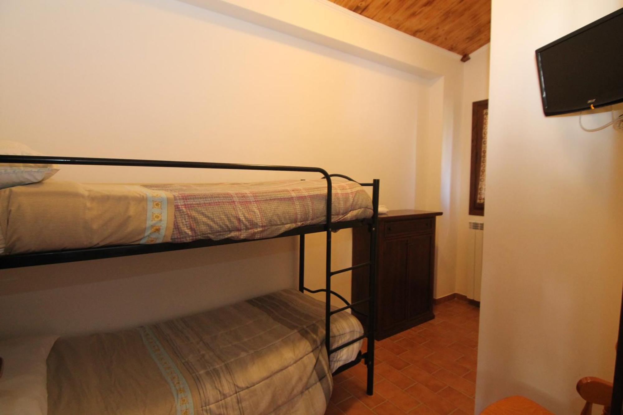 Hotel Il Feudo Dei Pierleoni Челано Номер фото