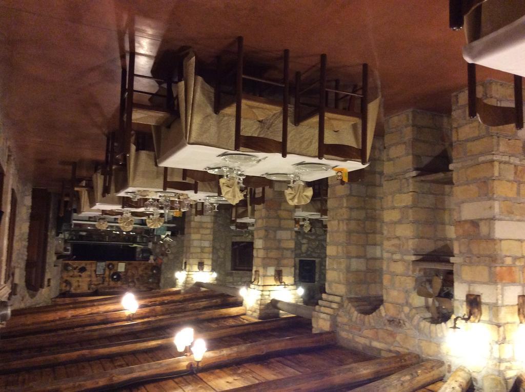 Hotel Il Feudo Dei Pierleoni Челано Екстер'єр фото